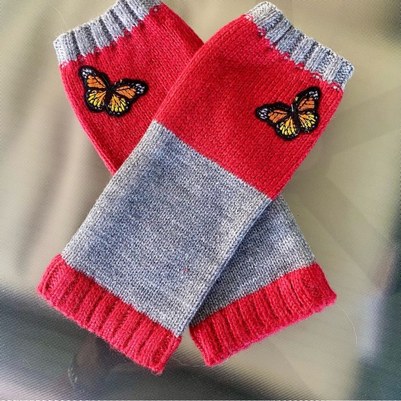 A PERFECT Christmas Gift for Butterfly lovers ! Great warm fingerless Gloves !🦋 - Picture 3 of 8